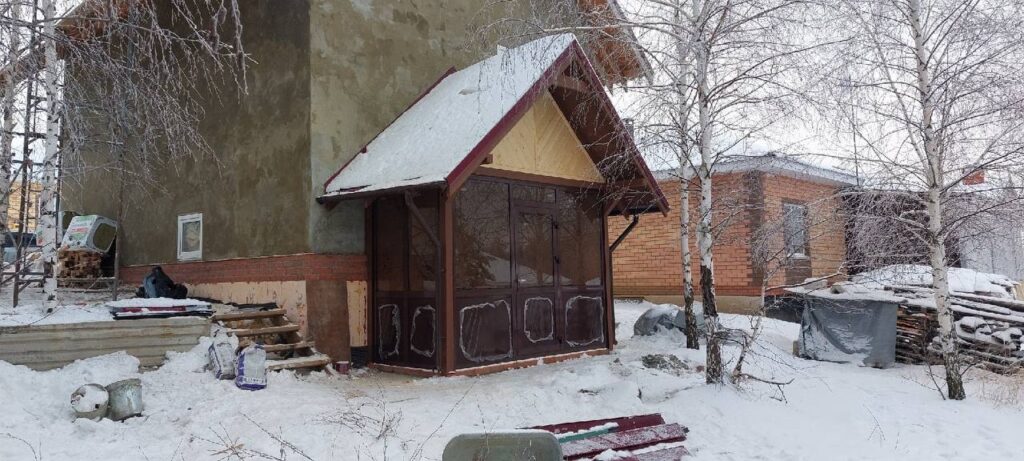 Устройство двухскатной кровли в Казани